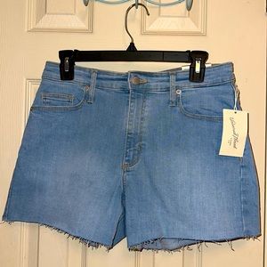 NWT Universal Thread High-Rise Midi Shorts Size 8